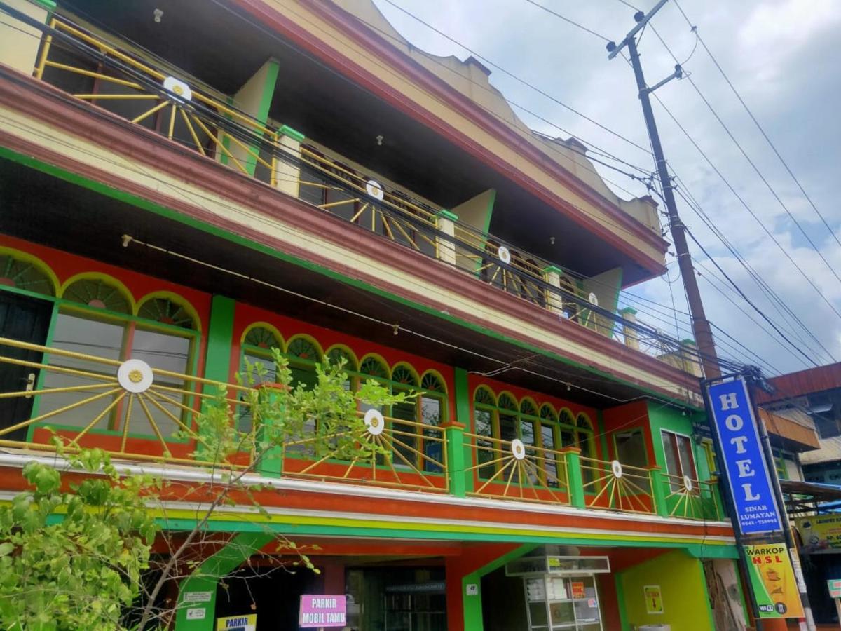 Oyo 90041 Hotel Sinar Lumayan Syariah Balikpapan  Exterior photo