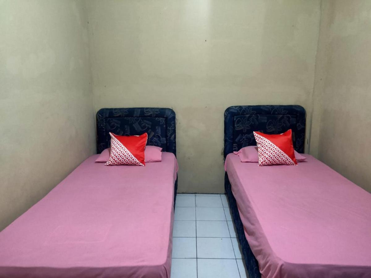 Oyo 90041 Hotel Sinar Lumayan Syariah Balikpapan  Exterior photo